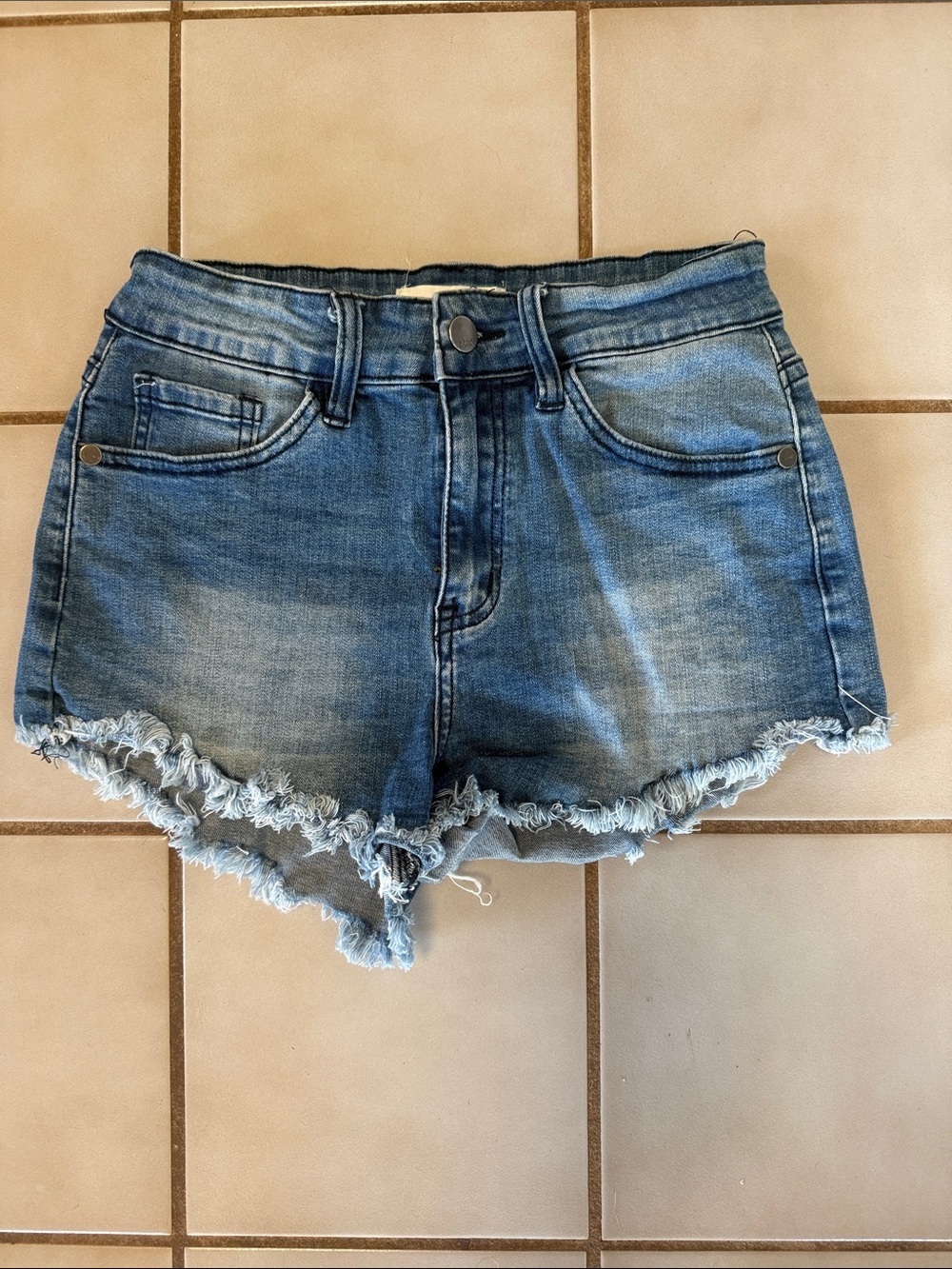 Frayed Hem Women's Denim Shorts - Blue